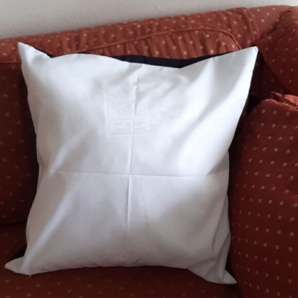 NWOT  Pittbull pillow  - Picture 3 of 5